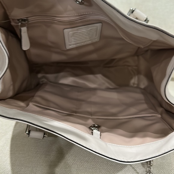 Beautiful cream Coach purse with snake embossed accents - Picture 2 of 4